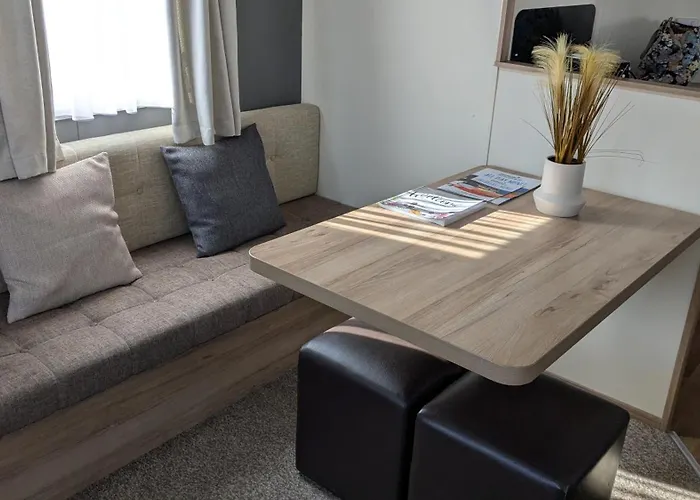 Floppy Feet Pet Friendly Holiday Home Rental Thornwick Bay, Flamborough