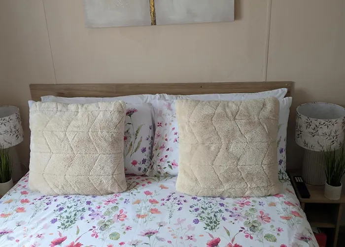 Floppy Feet Pet Friendly Holiday Home Rental Thornwick Bay, Flamborough